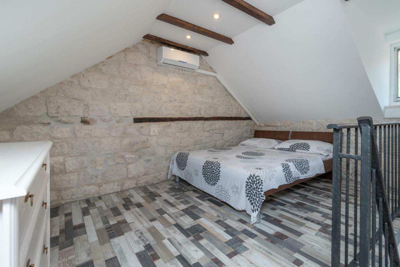 Apartman Skuribanda Τρογκίρ Εξωτερικό φωτογραφία